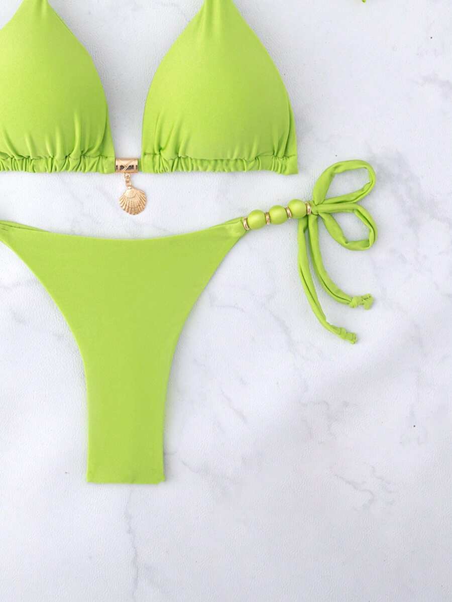 Biquíni Amarrável Com Pingente de Concha e Detalhes Dourados