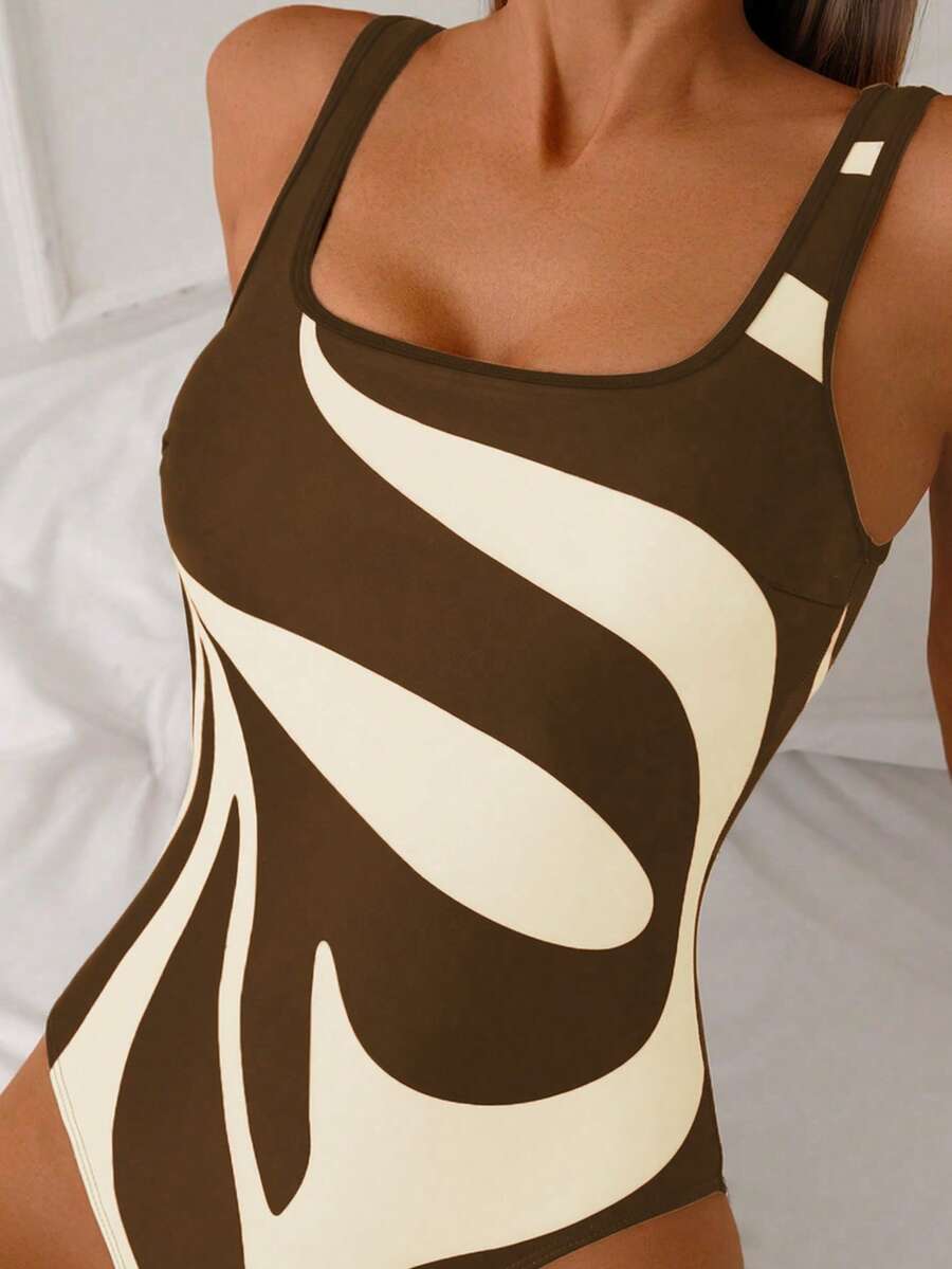 Maiô Estampa Floral Preta e Branca - Maviele